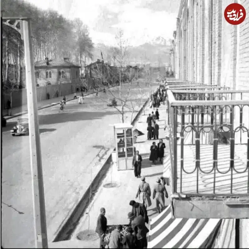 منظره تماشایی خیابان فردوسی از بالکن هتل پالاس