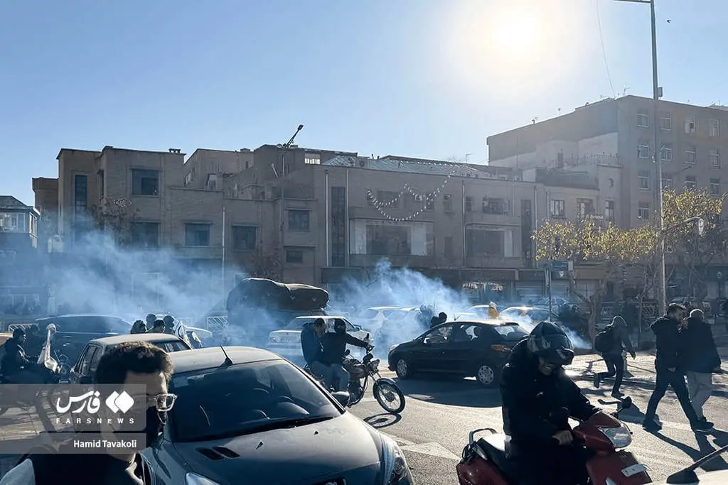 تصاویری+از+اعتراض+بازاریان+تهران+در+روز+دوشنبه+(1)