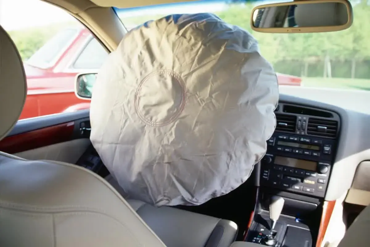can-airbags-kill-orig.jpg