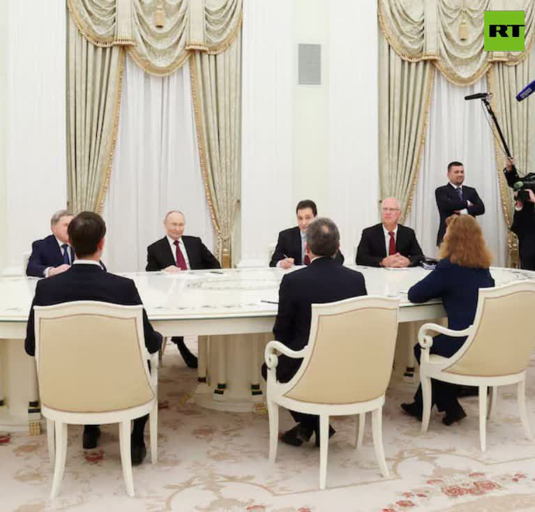 photo_2025-12-03_01-18-43