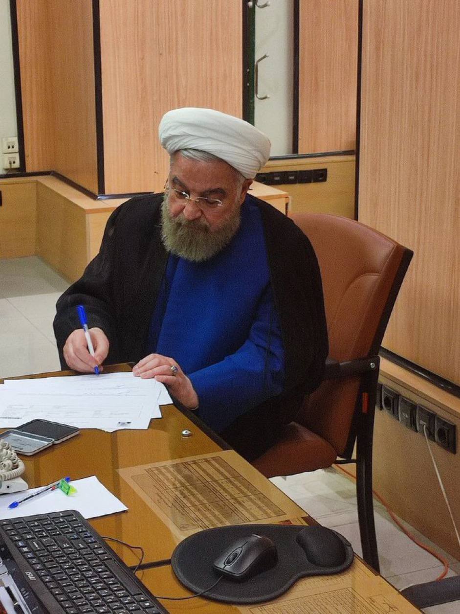 ویدئویی از حسن روحانی در ستاد انتخابات کشور