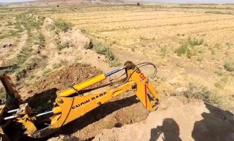 56489
