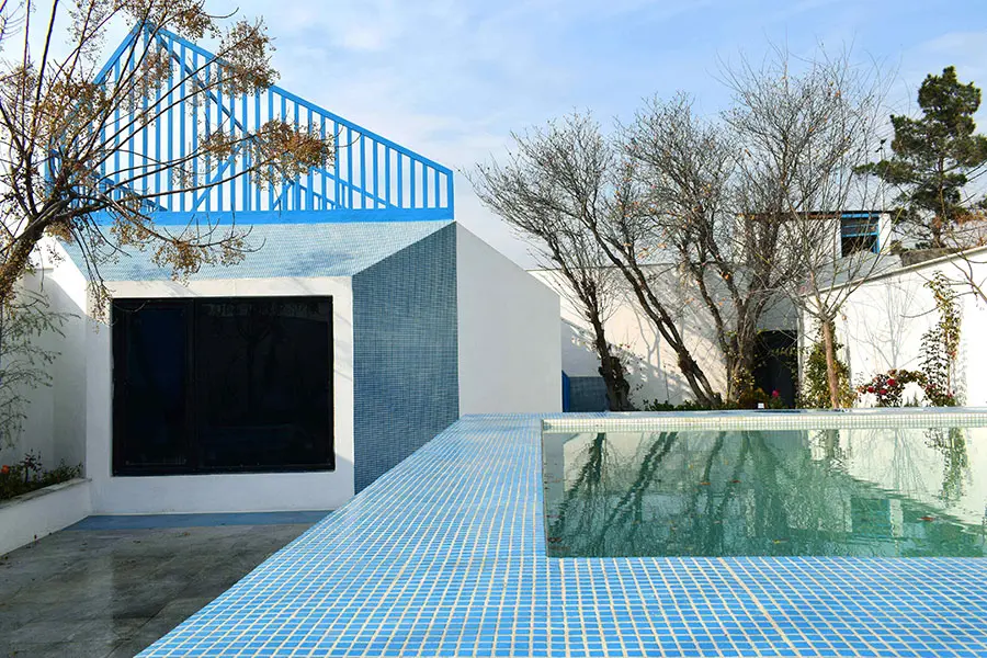 waiting-house-design-14