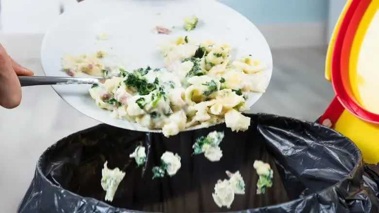foods-never-put-microwave-18-2.jpg