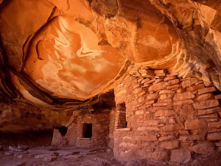 Anasazi-Indian-Ruins-Cedar-Mesa-Utah-768x576-1