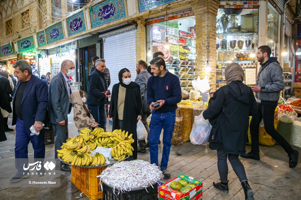 عکس‌هایی از خرید شب یلدا در تهران