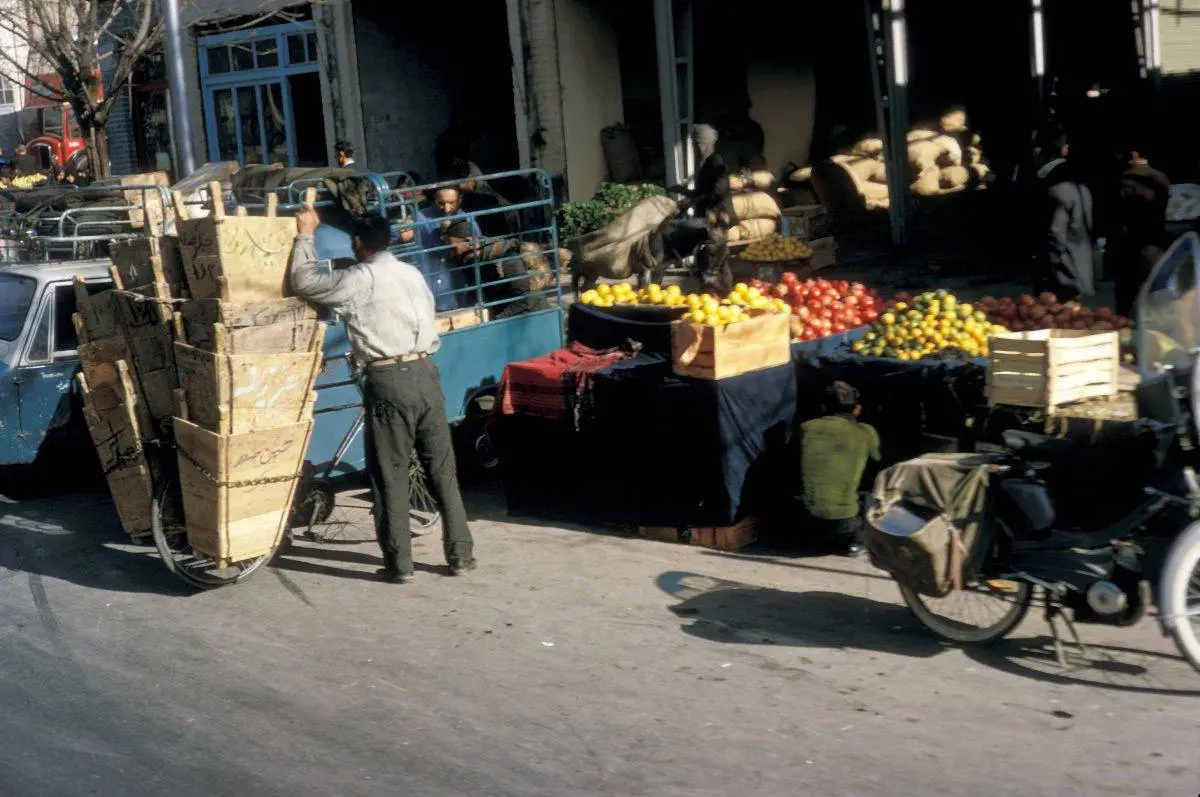 Iran-Tehran-fruit-market-1967-1200x797_11zon