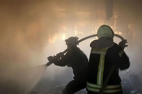 آتش‌سوزی گسترده در مجتمع مسکونی اهواز