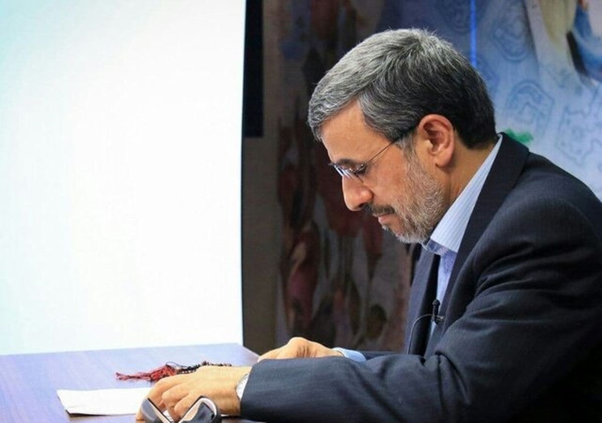 واکنش محمود احمدی‌نژاد به حمله موشکی ایران