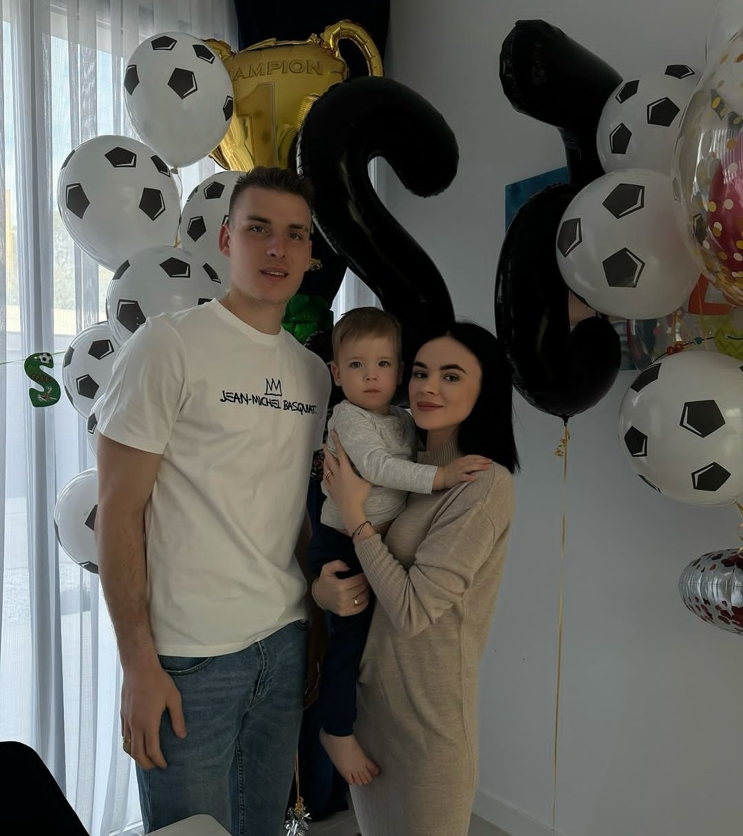 جشن تولد ستاره رئال در کنار همسر و فرزندش
