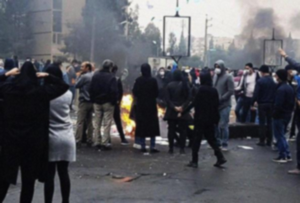 هر آن چیز که باید درباره احتمال وقوع انقلاب در ایران بدانید