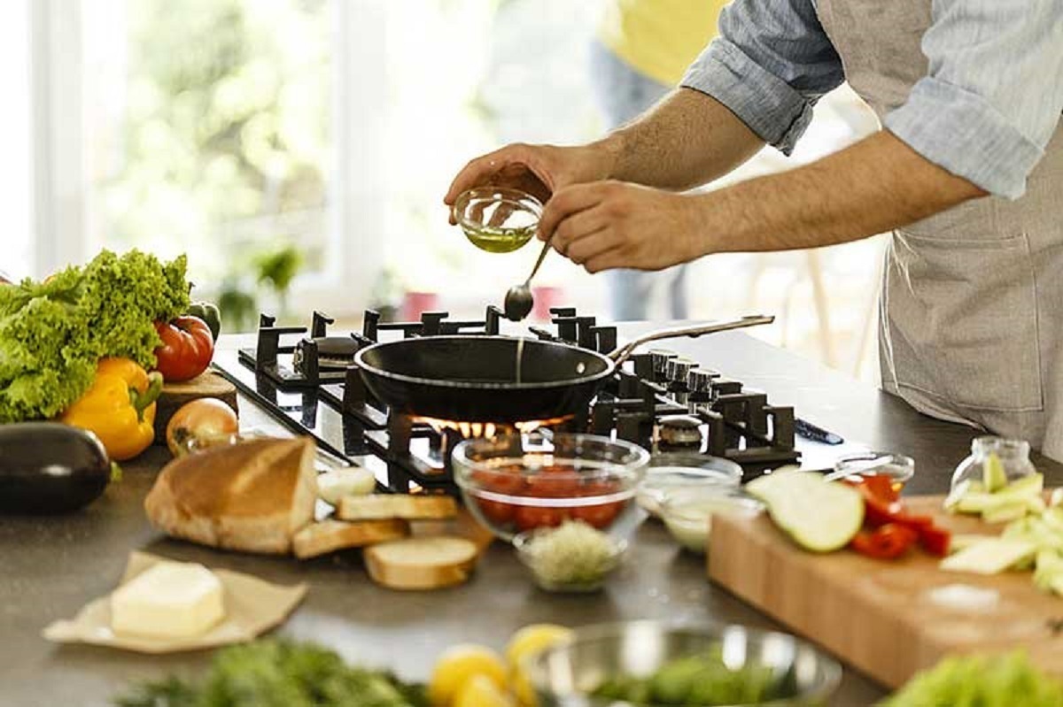 ۱۰ ترفند ناب آشپزی که دانستنش شما را بی‌نیاز می‌کند