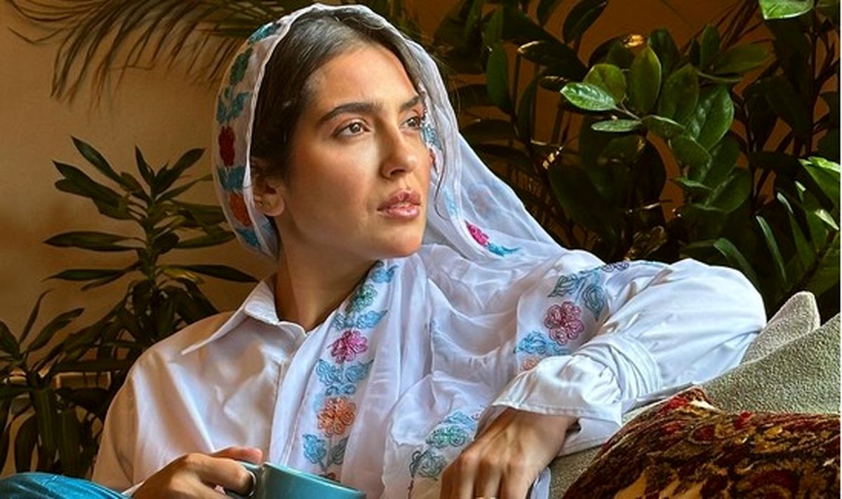 مونا+کرمی