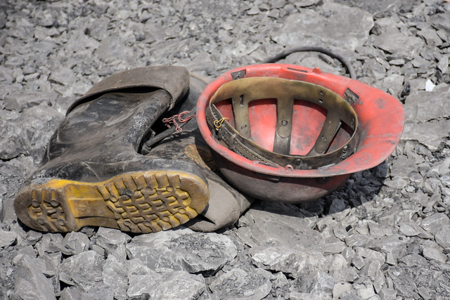ریزش مرگبار معدن زغال سنگ در کرمان