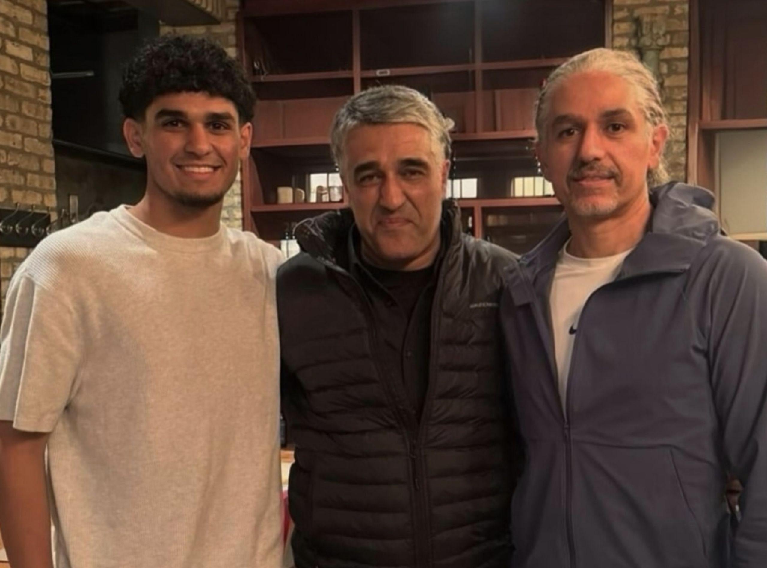 photo_2025-11-13_21-56-23