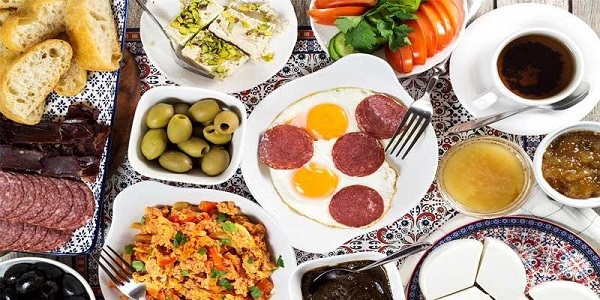 آشنایی با صبحانه ترکی