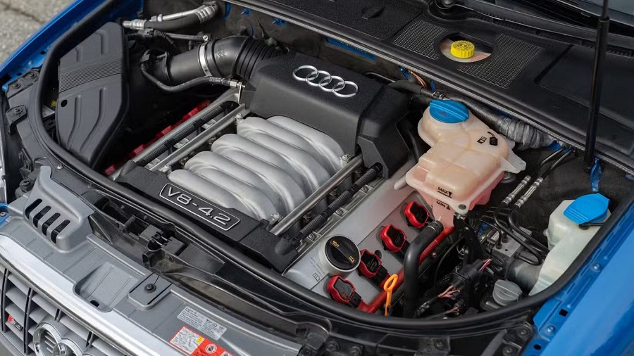 4fastest-used-car-for-20-000-2008-audi-s4-b7-engine