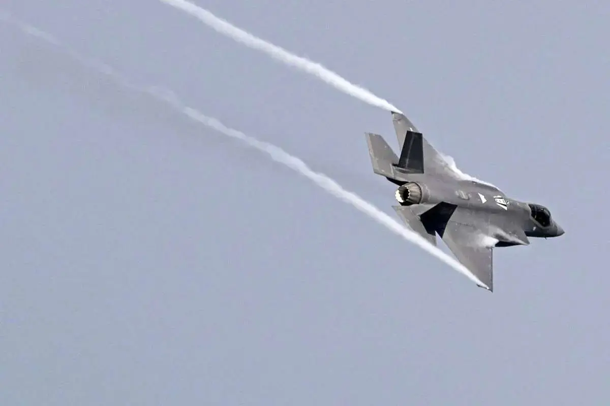 انهدام+جنگنده