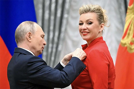 پوتین+و+زاخارووا
