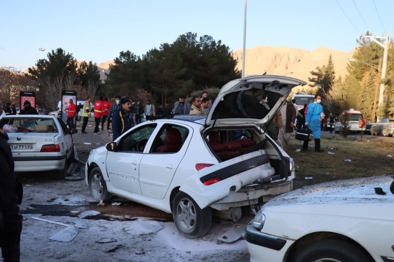 تصاویری ترسناک از وضعیت خودروهای محل انفجار کرمان