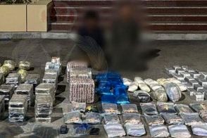 دستگیری ۲ ایرانی در عمان به دلیل قاچاق مواد مخدر 