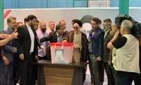 محمد خاتمی، دوربین تلویزیون را بی‌محل کرد! 