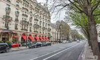 ویدئویی که نشان میدهد خیابان‌های پاریس بد و اَخ است!