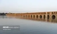 چشم نصف جهان به زاینده‌رود روشن شد