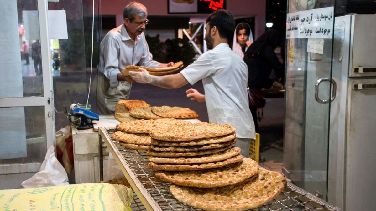 نان سهمیه‌بندی می‌شود؟