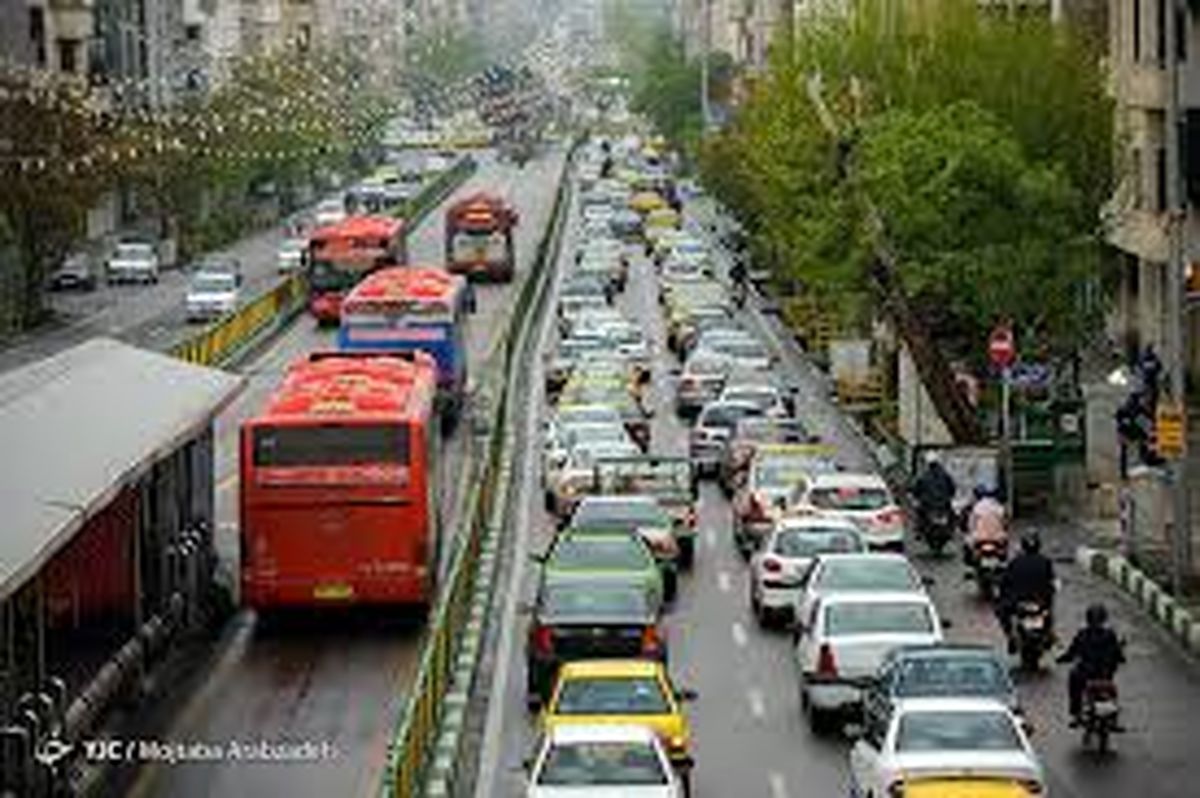 بزرگ‌ترین هدیه روز زن در خیابان‌های تهران رویت شد