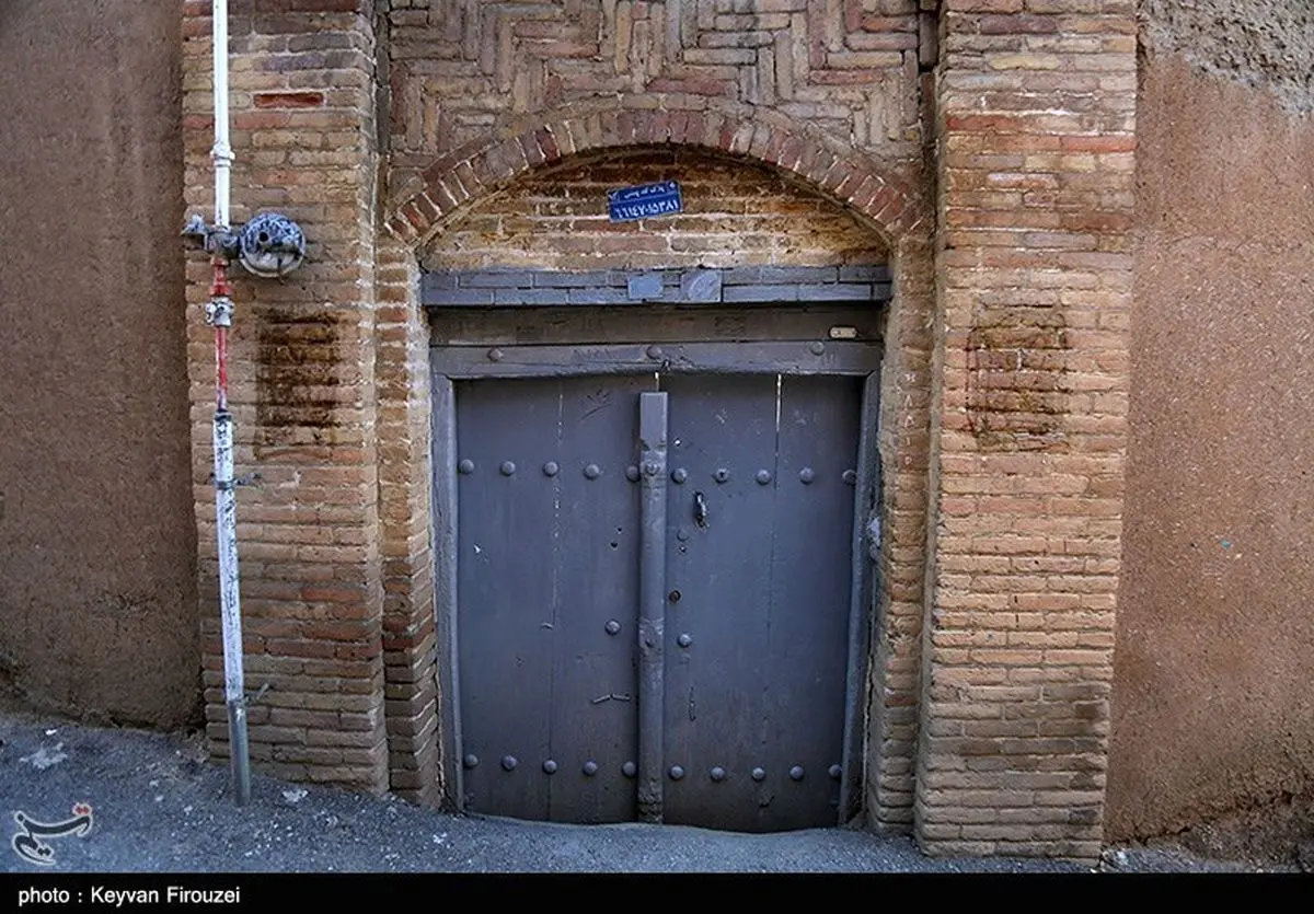 تصویری جالب از طراحی قدیمی‌ترین درِ رمزدار ایران