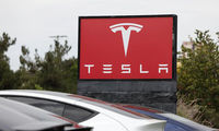 مدل‌های جدید و ارزان هم به داد تسلا نرسید