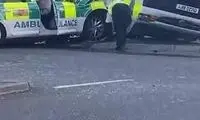 تصادف عجیب خودرو پلیس با آمبولانس در حال ماموریت