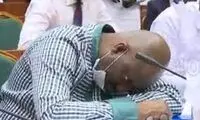 لحظه غش کردن تقلبی مسئول برای فرار از پاسخگویی