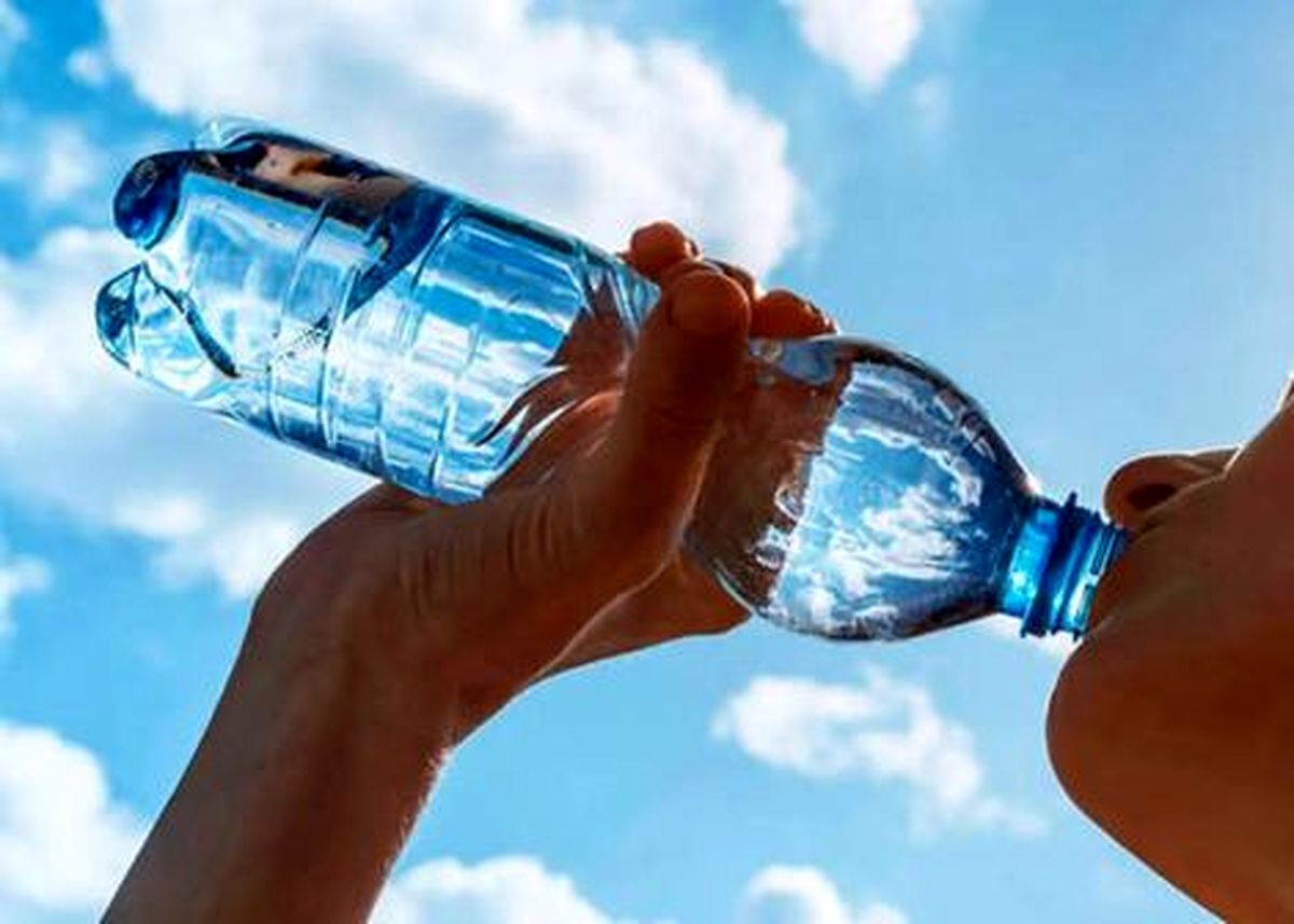   آب معدنی بخوریم یا آب جوشیده؟ 