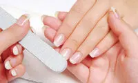 ۵ ترفند برای داشتن ناخن‌های بلند و محکم‌