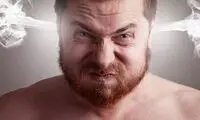 حمله دیوانه‌وار راننده عصبانی به یک خودرو دیگر!