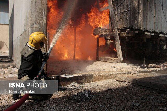 وقوع آتش‌سوزی در انبار مجتمع پتروشیمی اروند