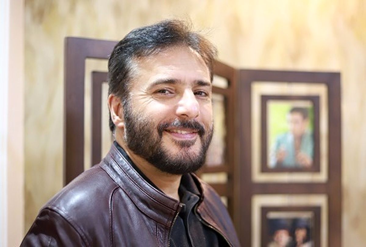   بغض و گریه سید جواد هاشمی با شنیدن یک اسم در شام ایرانی 