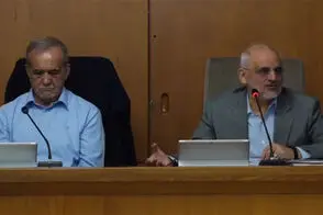 عارف: با هر نوع استیضاح به‌جد مخالفیم!