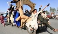 تصویر جنجالی از درگیری افغان‌های مهاجر در مترو
