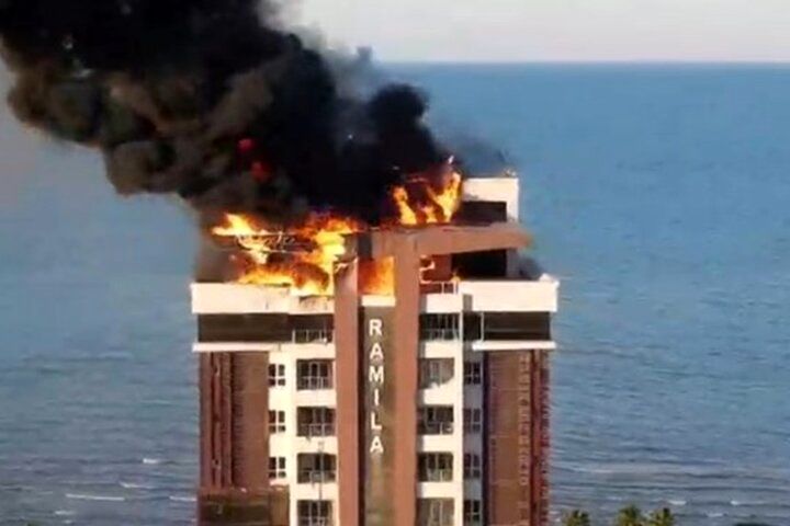  تصاویر جدید از آتش‌سوزی در ساختمان ۱۷ طبقه