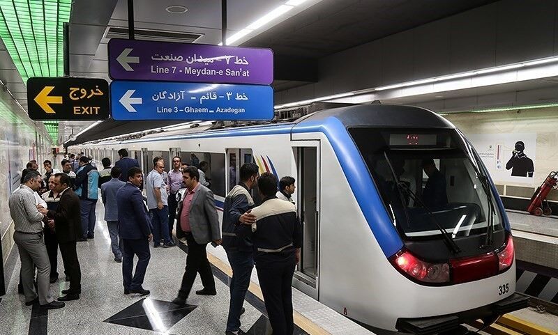 ساعت فعالیت متروی تهران افزایش یافت