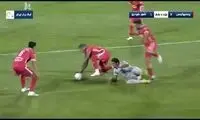 صحنه مشکوک به پنالتی در محوطه جریمه پرسپولیس 