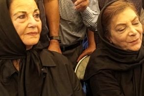 تصاویری تلخ از حضور چهره‌ها در مراسم همایون