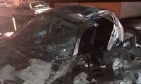 له‌شدن خودروی ۲۰۶ در تصادف با تیر چراغ