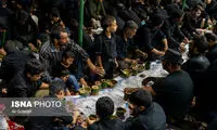سرو یک غذای متفاوت در هیئت یزد جلب‌توجه کرد