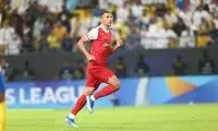 یک پرسپولیسی به در خروجی نزدیک شد