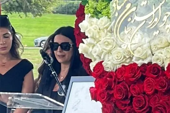 هر عشقی می‌میرد اما عشق تو هرگز نمی‌میرد نازلی خانم