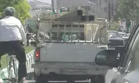 سقوط وحشتناک تیرآهن روی یک خودرو تیبا